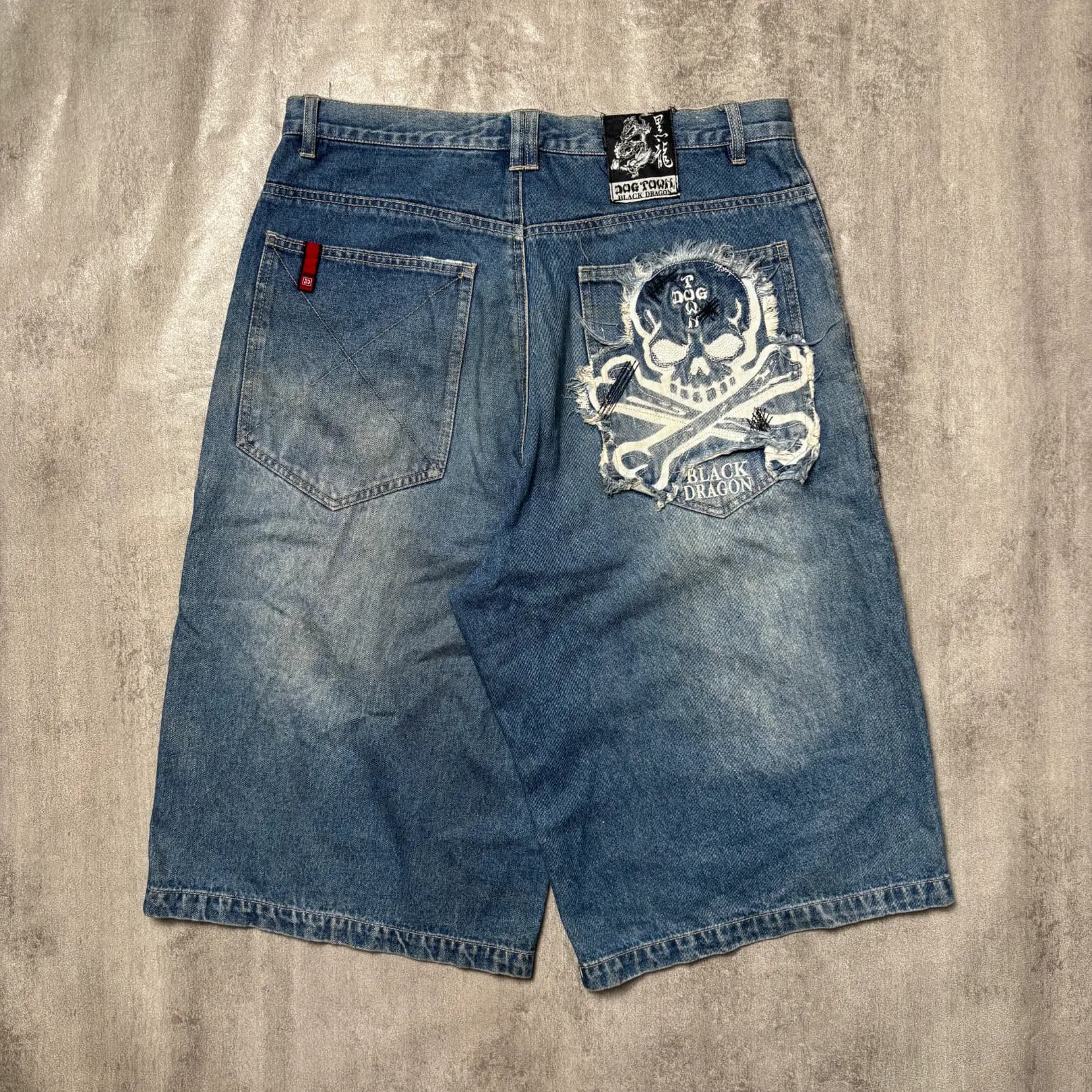 DOGTOWN SKULL EMBROIDERY JORTS