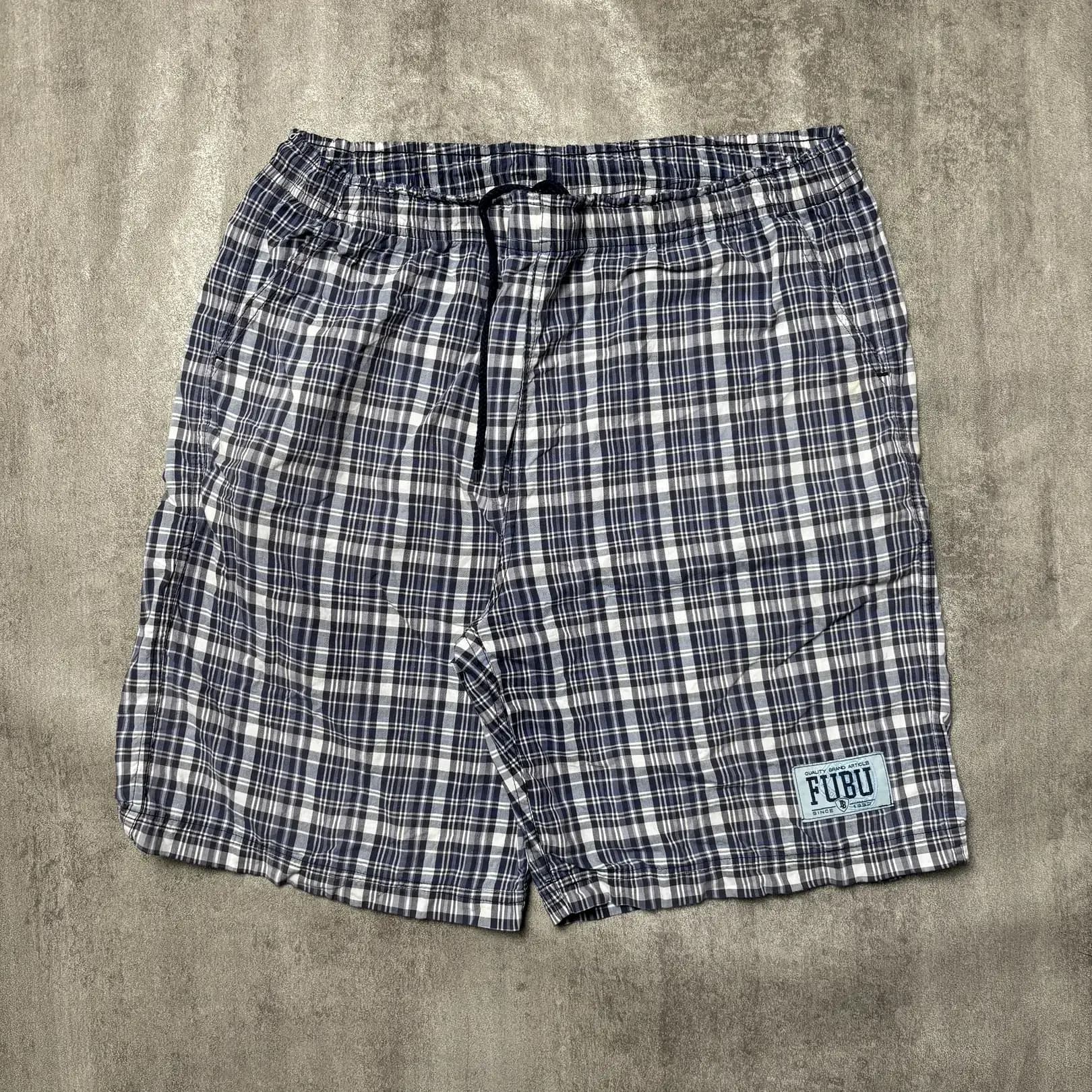 PLAID FUBU SHORT PANTS