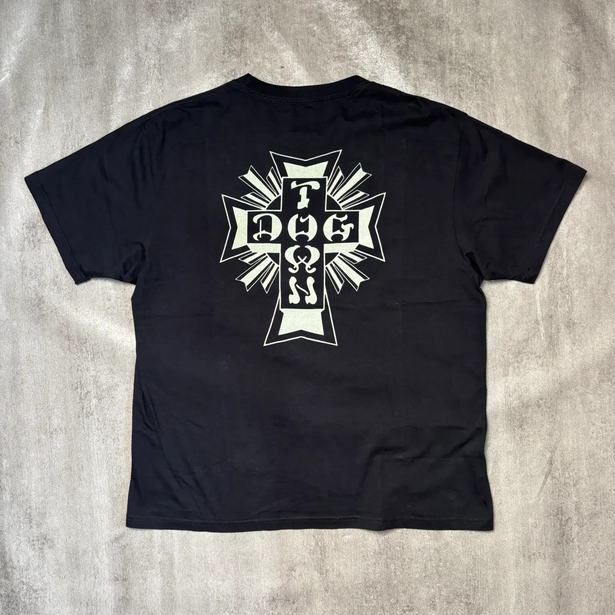 DOGTOWN CROSS LOGO T SHIRT BLACK