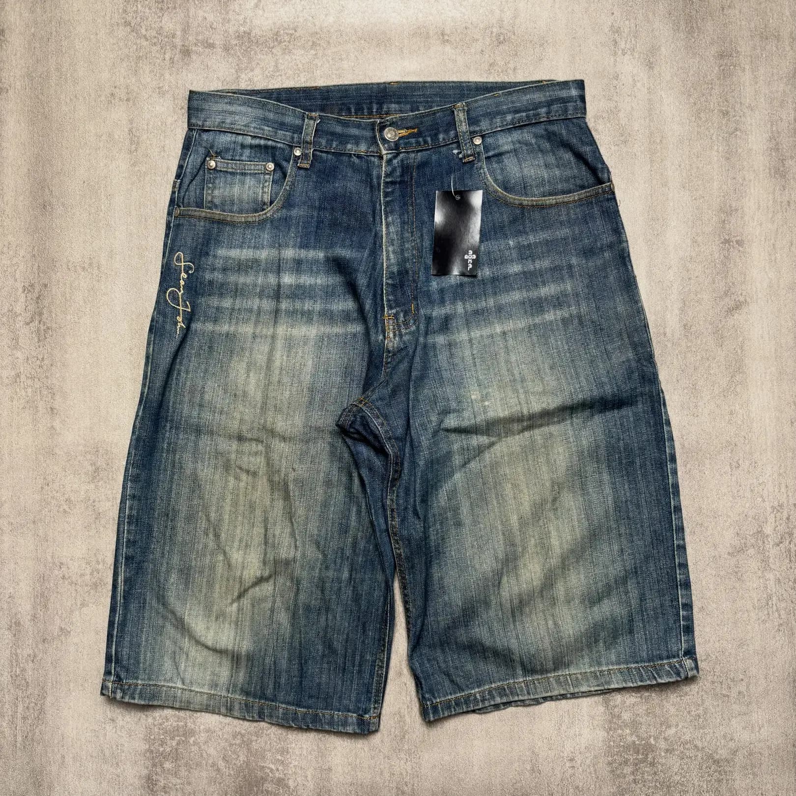 SEAN JOHN SCRIPT EMBROIDERY JORTS