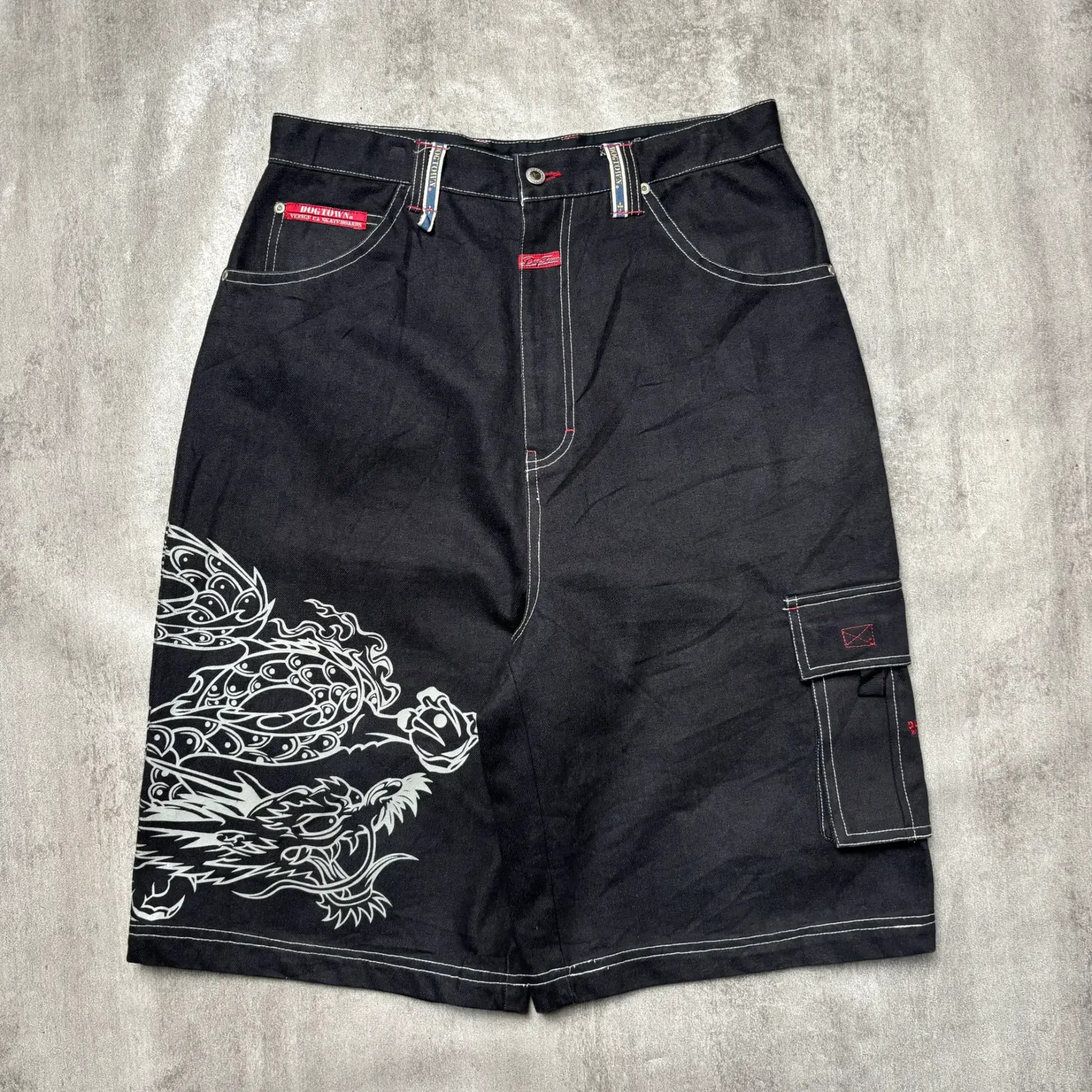 RARE DOGTOWN DRAGON GRAPHIC JORTS BLACK