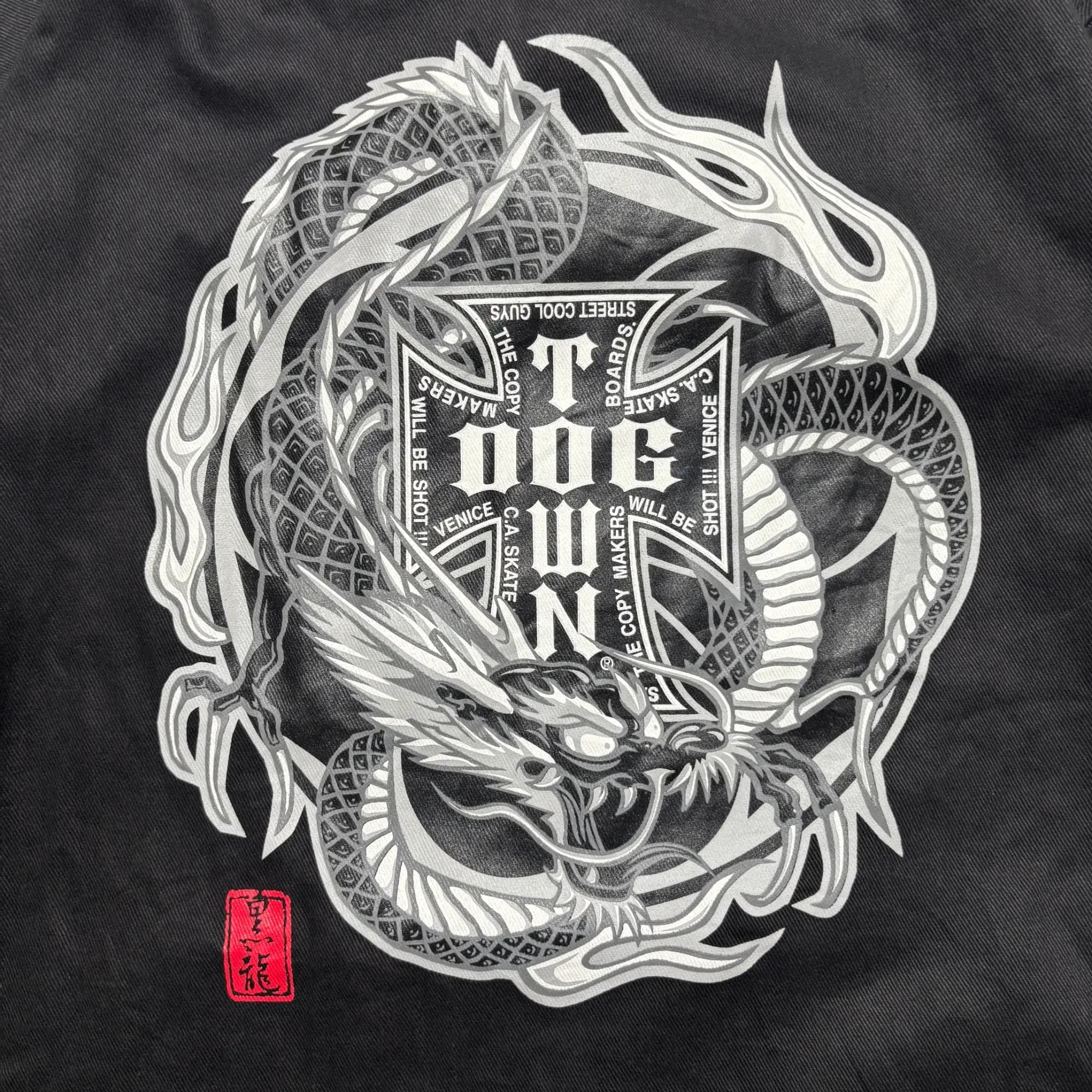 DOG TOWN DRAGON ART CANVAS ZIPPER JACKET detail view