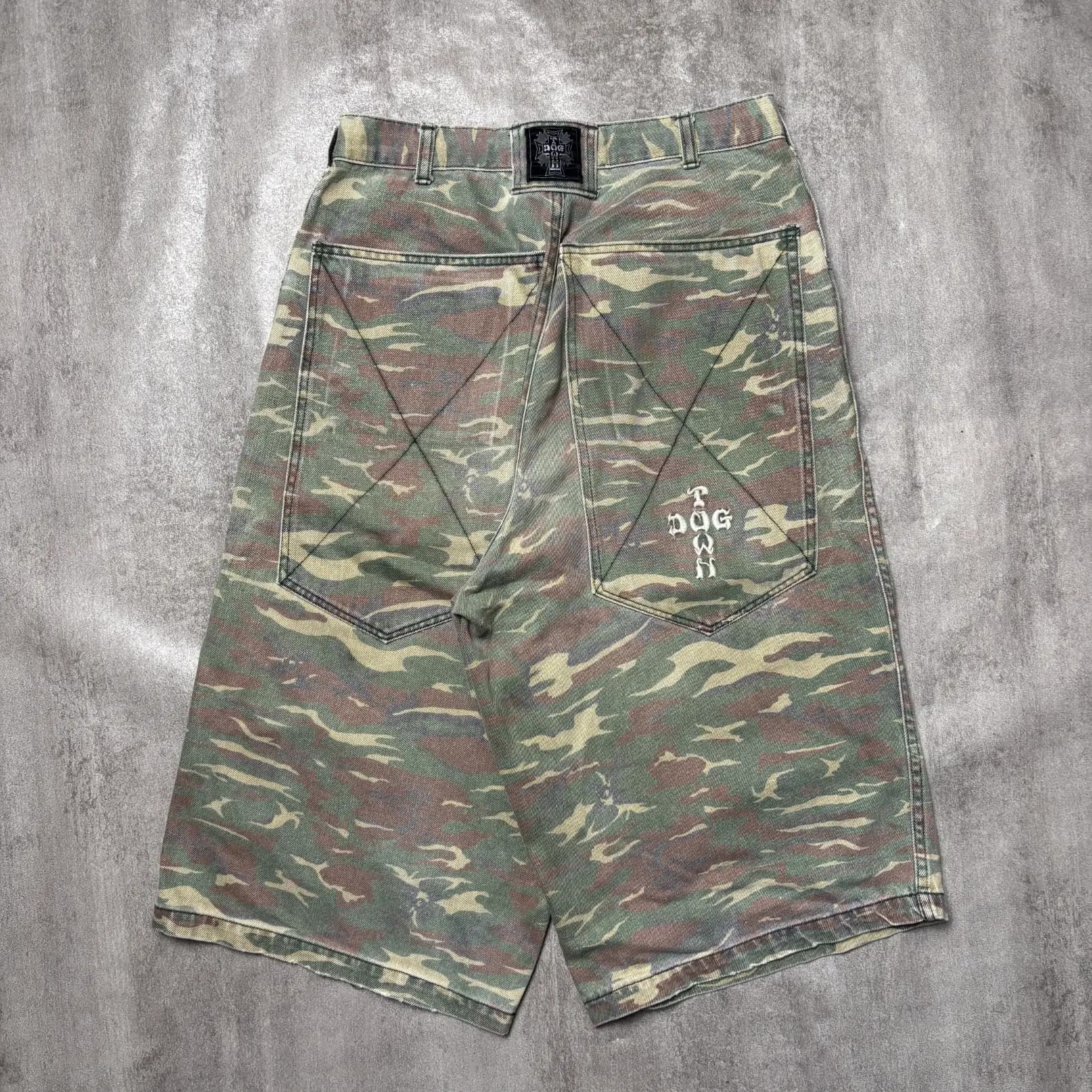 DOGTOWN BIG POCKET JORTS CAMO