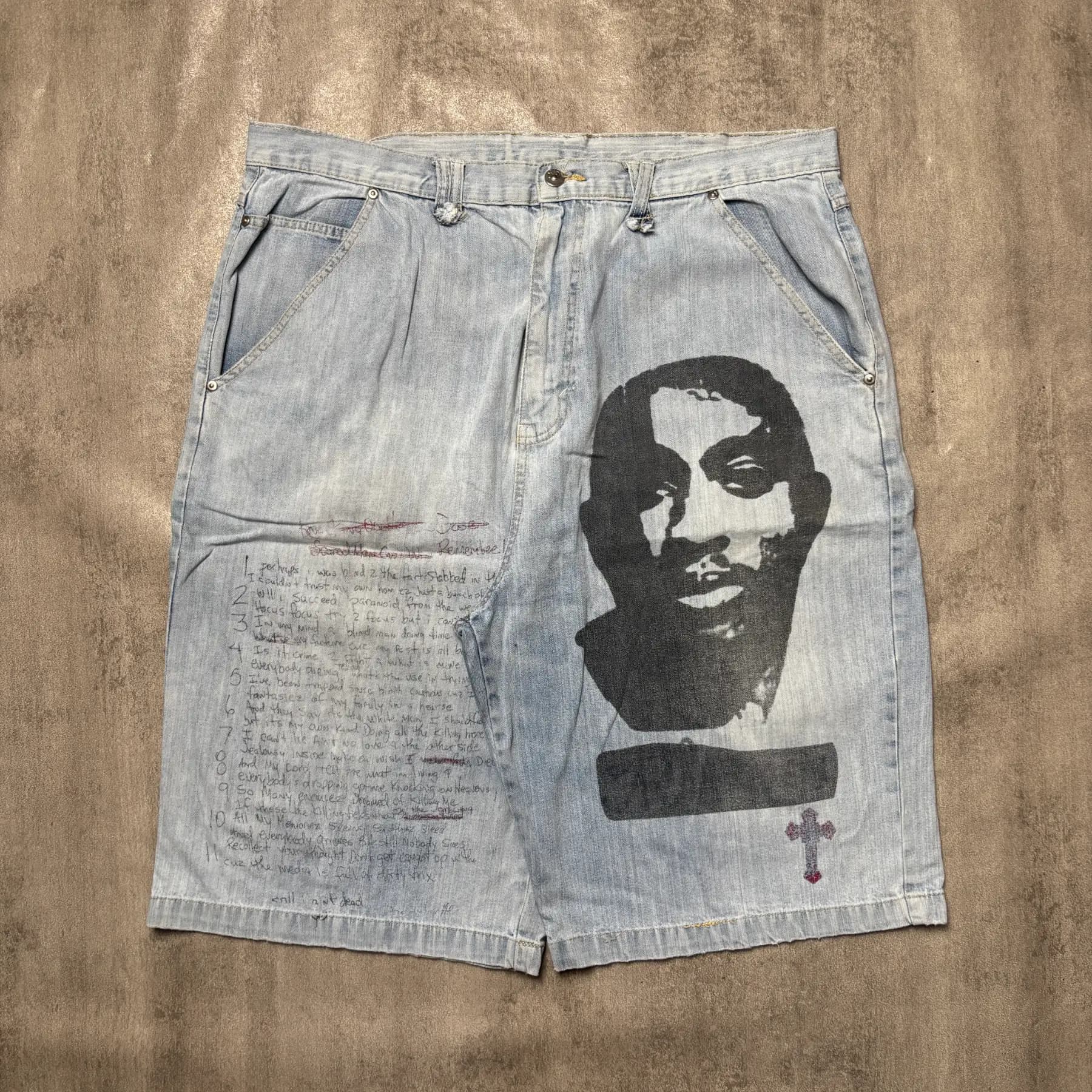 MAKAVELI 2PAC GRAPHIC BLUE WASH JORTS