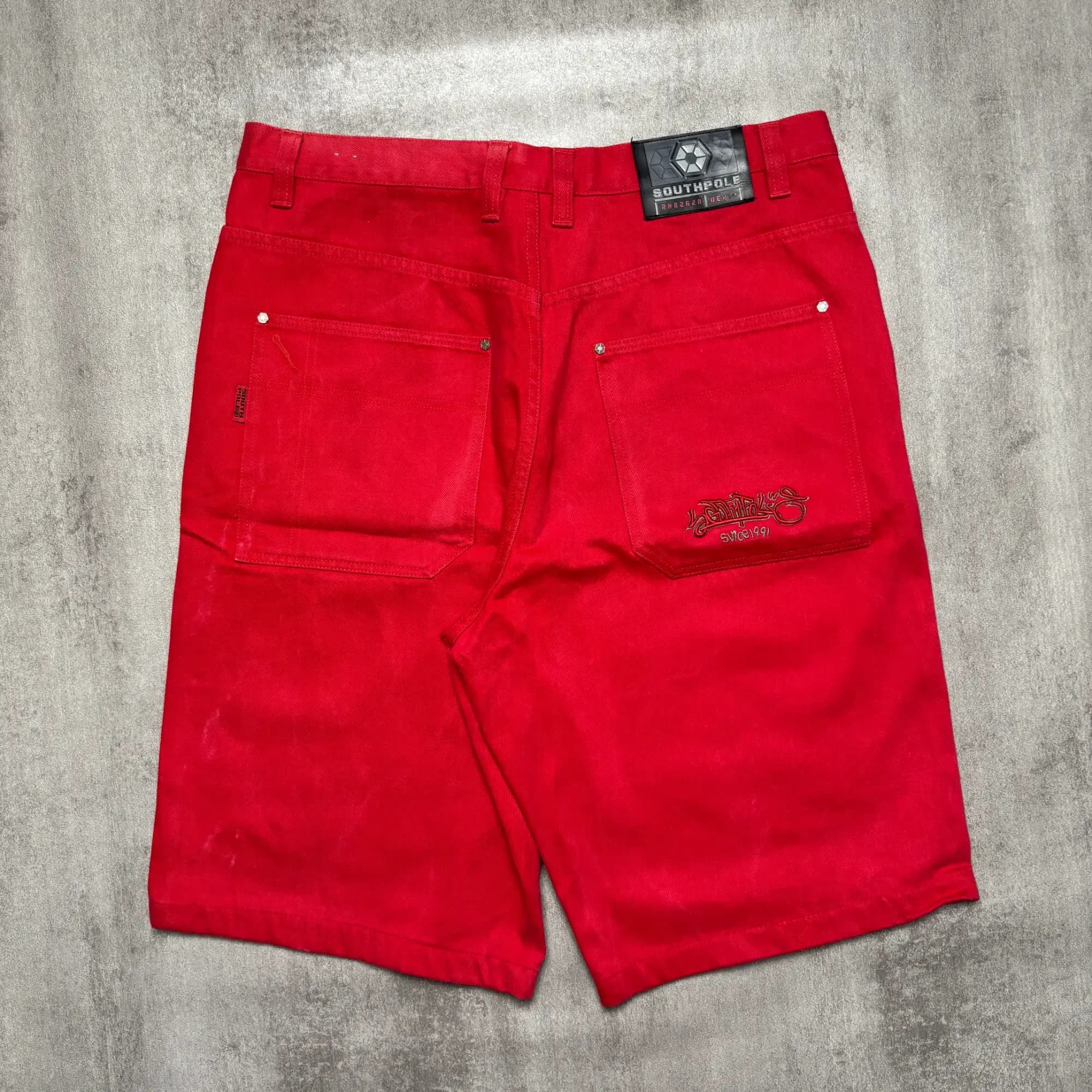 SOUTHPOLE GRAFITY SERRIES JORTS CARPENTER RED TAB